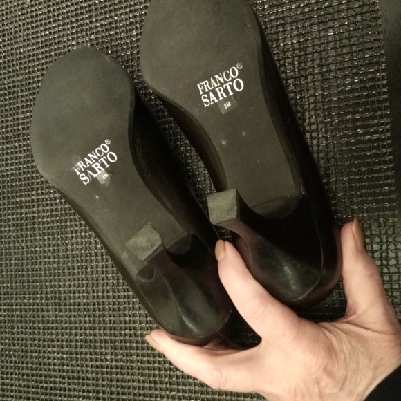 Franco Sarto Brown Bootie Shoes 8 - Picture 6 of 9